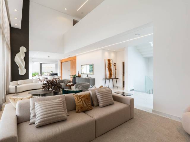 #903 - Casa para Venda em Santana de Parnaíba - SP - 2